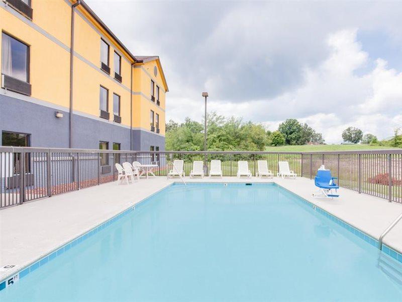 Super 8 By Wyndham Crossville Tn Kültér fotó